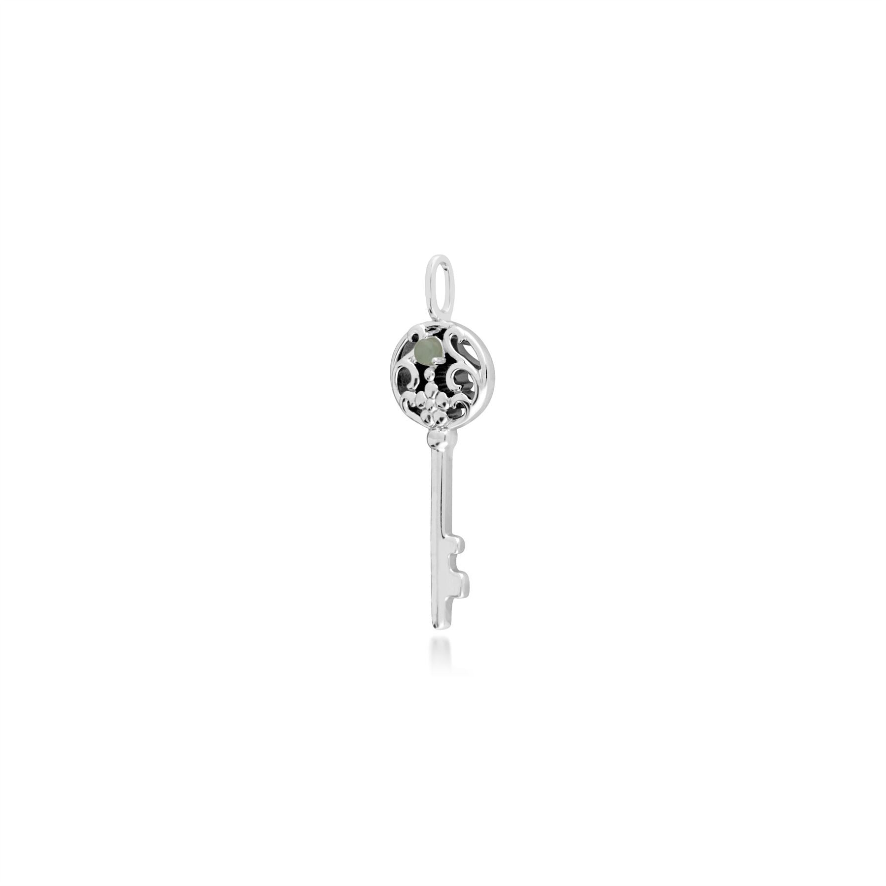 Classico pendente a chiave grande in argento 925 con opale rotondo
