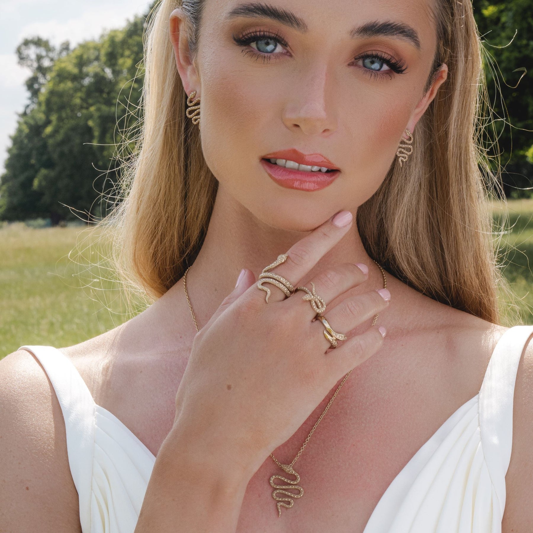 Orecchini serpente in argento 925 placcato oro con marcasite