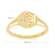 Anello con sigillo dello zodiaco Scorpione in oro giallo da 9 ct con topazio azzurro svizzero