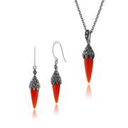 Collana e orecchini con pendente in stile Art Déco in argento 925 e cabochon rosso corniola e marcasite