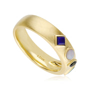 Anello "Love" di Code Whispers in oro spazzolato con pietre preziose